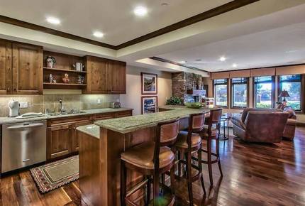 Lake Tahoe Living 2, Tonopalo – 3 Bedroom Residence (Sleeps 10) - Tahoe Vista, California