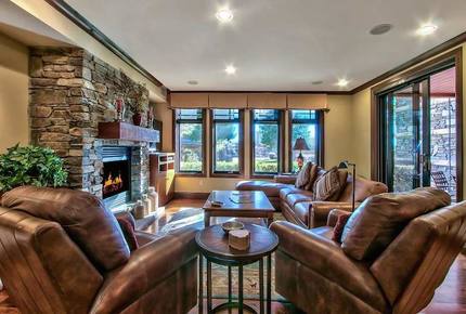 Lake Tahoe Living 2, Tonopalo – 3 Bedroom Residence (Sleeps 10) - Tahoe Vista, California