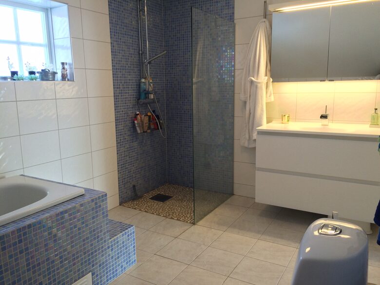 Swedish Ski Chalet and Lake House - Hedemora, Sweden