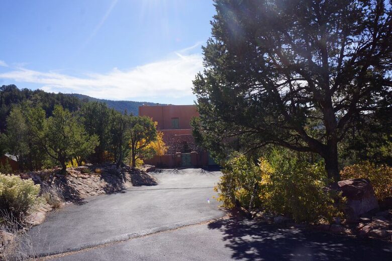 Valencia Ranch Mountain Home Near Santa Fe - Glorietta, New Mexico
