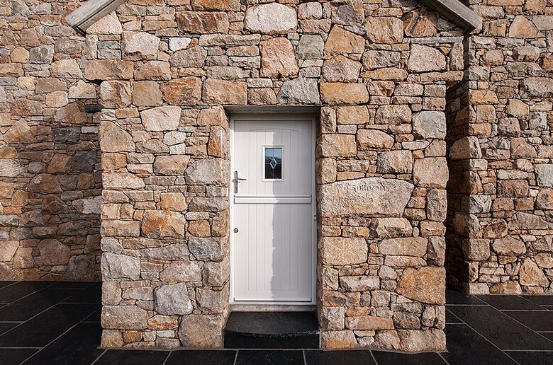 Whale Harbour Cottage - Roundstone, Ireland