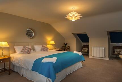 Whale Harbour Cottage - Roundstone, Ireland