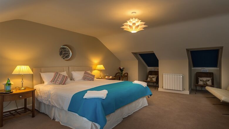 Whale Harbour Cottage - Roundstone, Ireland