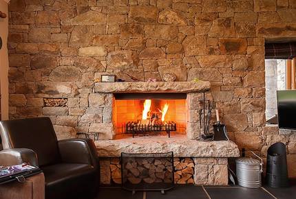 Whale Harbour Cottage - Roundstone, Ireland