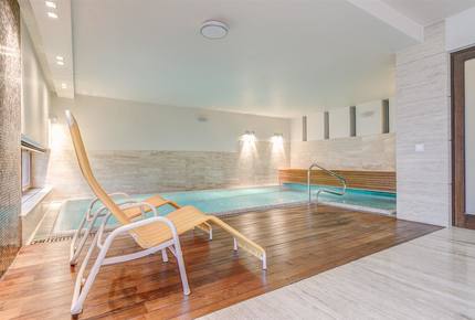 Budapest Luxurious District - Budapest, Hungary