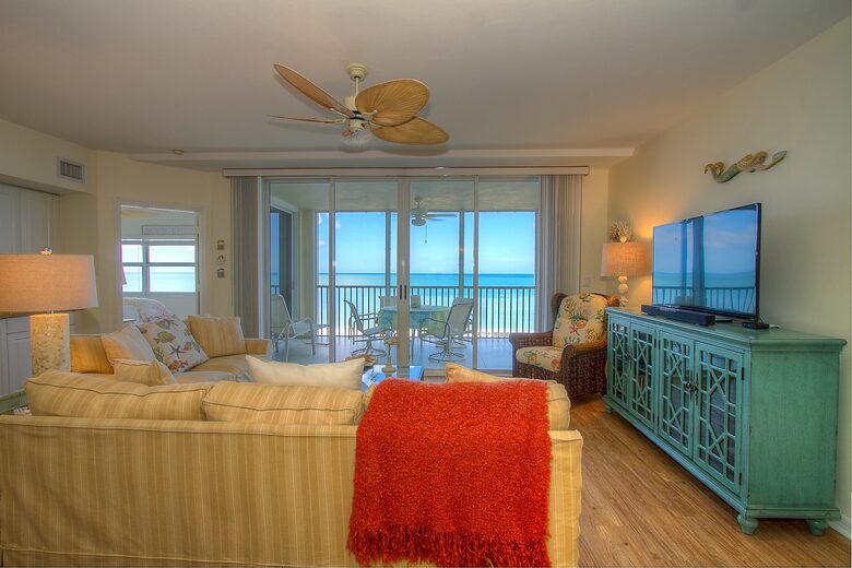 Sea Chase Naples Oceanfront Getaway - Naples, Florida