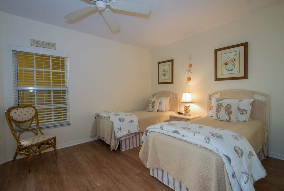 Sea Chase Naples Oceanfront Getaway - Naples, Florida