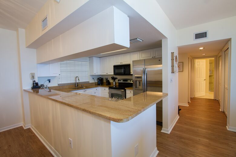 Sea Chase Naples Oceanfront Getaway - Naples, Florida