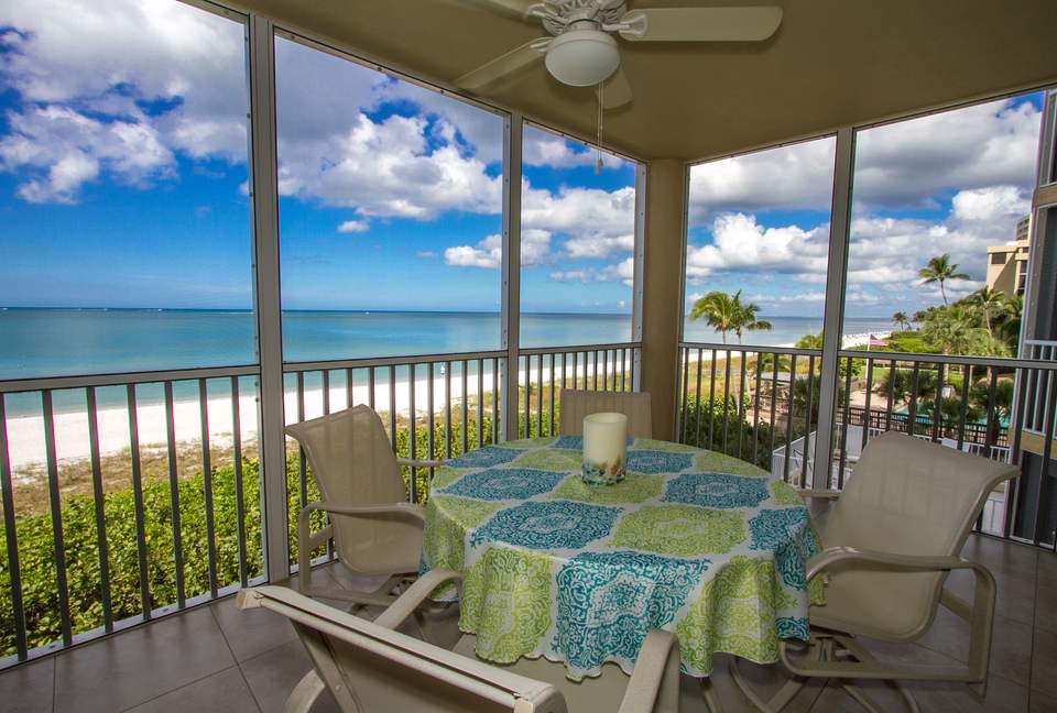 Sea Chase Naples Oceanfront Getaway - Naples, Florida