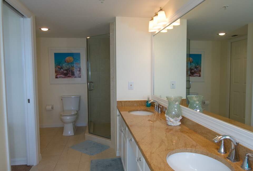 Sea Chase Naples Oceanfront Getaway - Naples, Florida