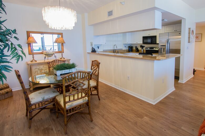 Sea Chase Naples Oceanfront Getaway - Naples, Florida