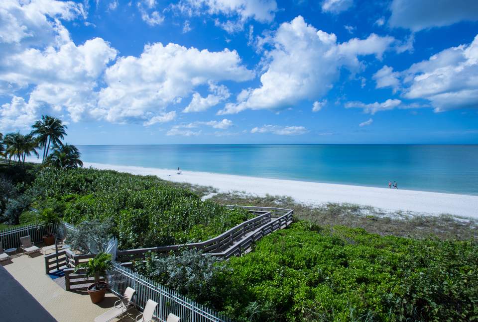 Sea Chase Naples Oceanfront Getaway - Naples, Florida