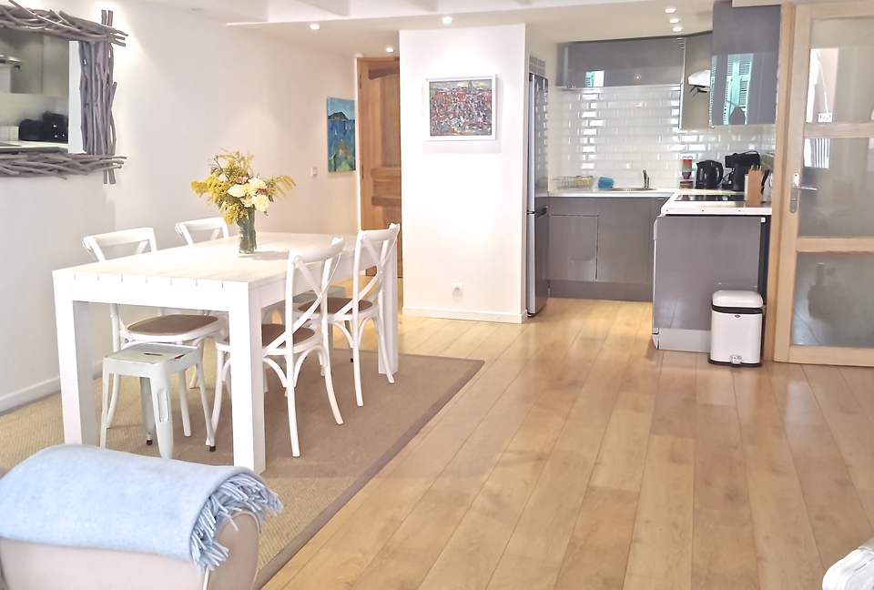 16th Century Apartment - Steps from the Sea - VILLEFRANCHE SUR MER, France