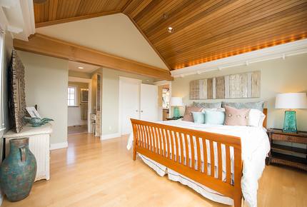 Capitola Beach House - Capitola, California