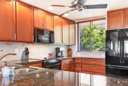 Pineapple Princess Palace - Kona, Big Island, Hawaii