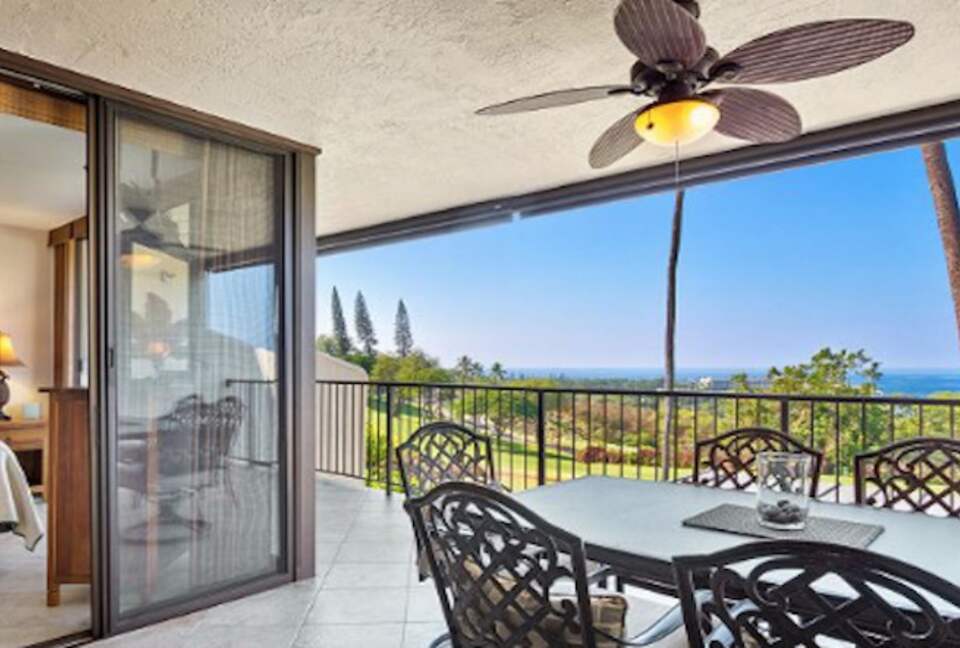 Pineapple Princess Palace - Kona, Big Island, Hawaii