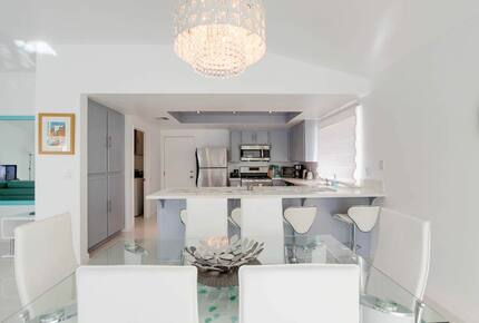 Turquoise Palm Springs Paradise - Palm Springs, California