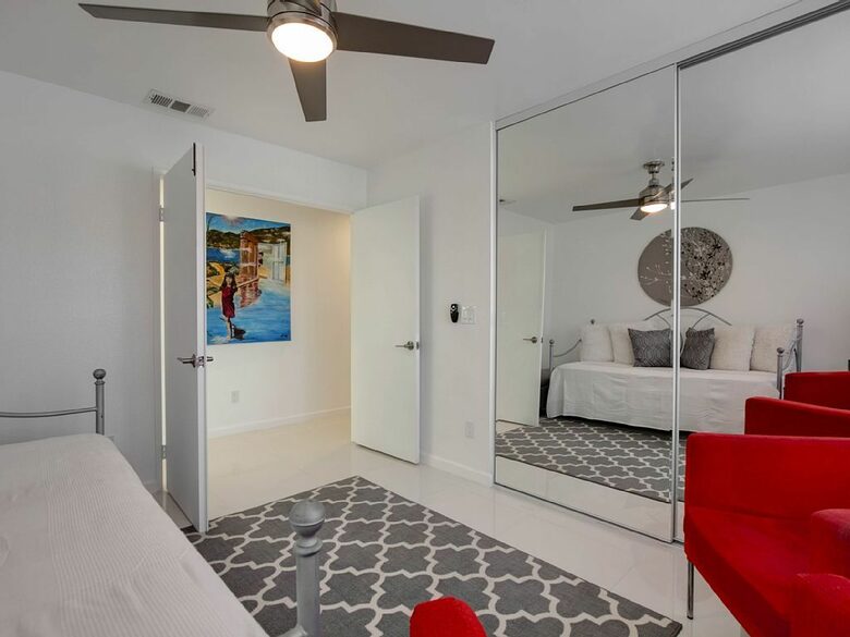 Turquoise Palm Springs Paradise - Palm Springs, California