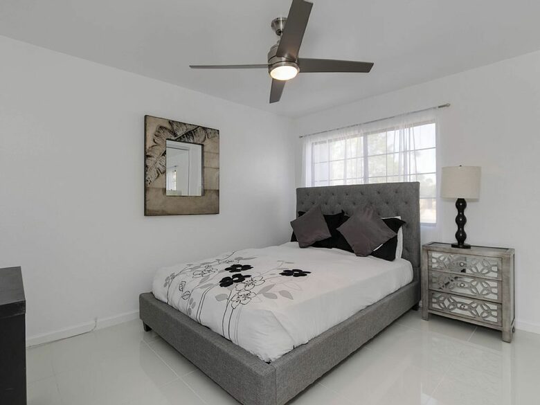 Turquoise Palm Springs Paradise - Palm Springs, California