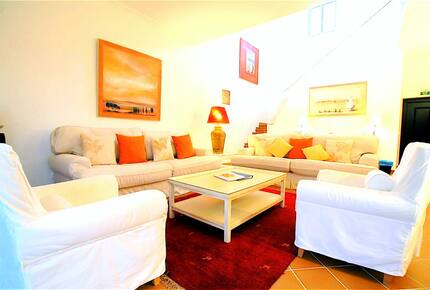 Casa Pinha - Obidos, Portugal