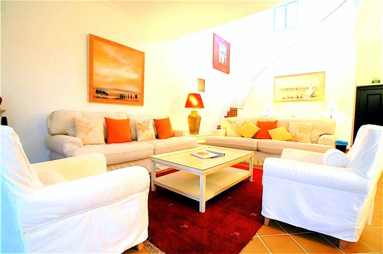 Casa Pinha - Obidos, Portugal