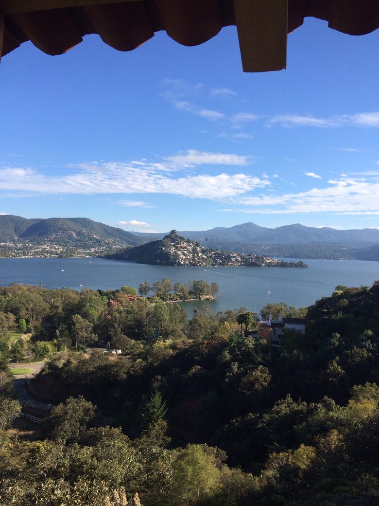 Villa Ganesh - Valle de Bravo, Mexico