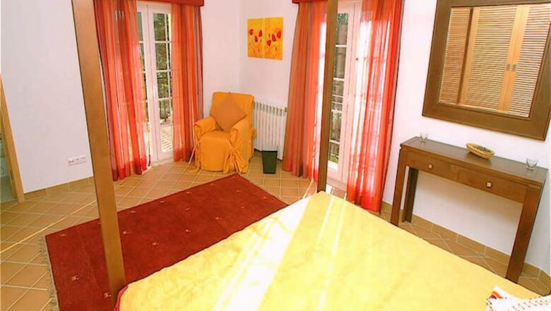 Casa Pinha - Obidos, Portugal