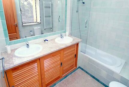 Casa Pinha - Obidos, Portugal