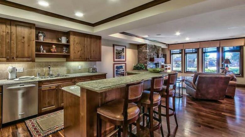 Lake Tahoe Living 1, Tonopalo – 3 Bedroom Residence (Sleeps 8) - Tahoe Vista, California