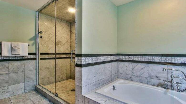 Lake Tahoe Living 1, Tonopalo – 3 Bedroom Residence (Sleeps 8) - Tahoe Vista, California