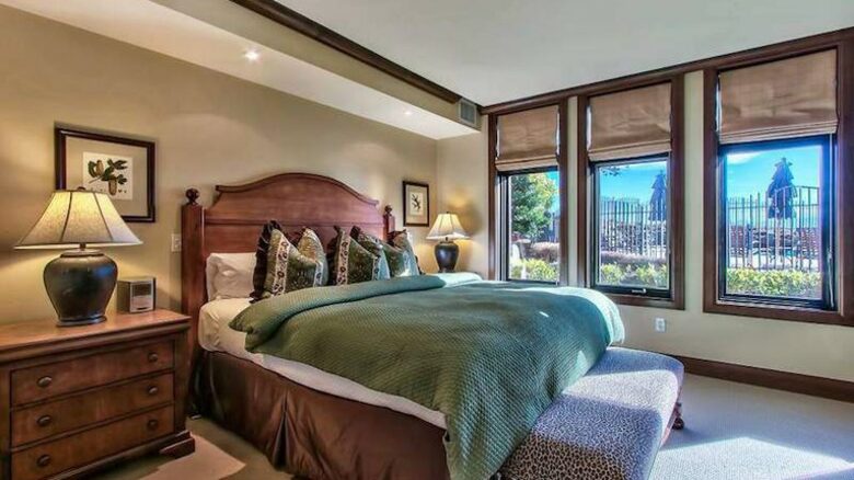Lake Tahoe Living 1, Tonopalo – 3 Bedroom Residence (Sleeps 8) - Tahoe Vista, California