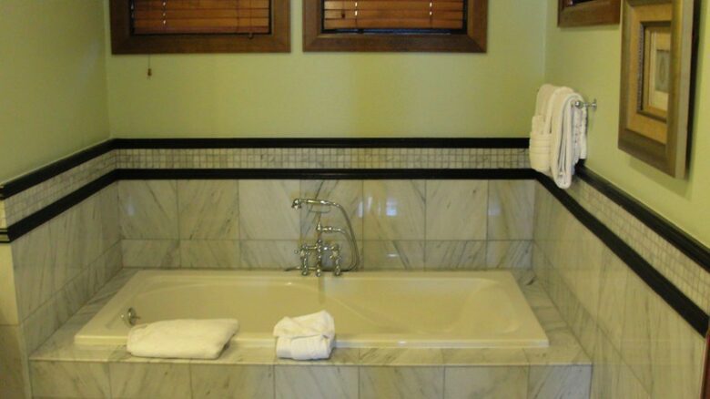 Lake Tahoe Living 1, Tonopalo – 3 Bedroom Residence (Sleeps 8) - Tahoe Vista, California