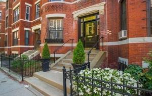 Renovated Brownstone Near Symphony Hall - Boston, Massachusetts