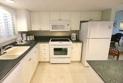 South Seas Island Resort, Plantation House - 2 Bedroom Suite - Captiva Island, Florida