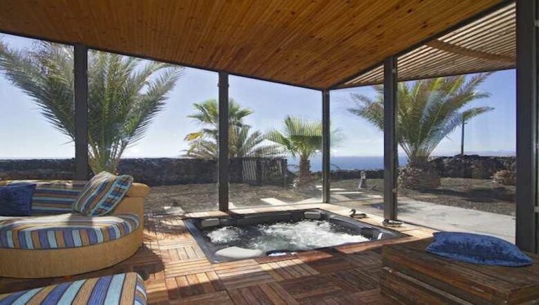 Montaña Roja Villa - Playa Blanca - Yaiza, Spain