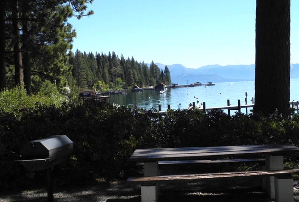 North Shore Cottage - Tahoe Park, California