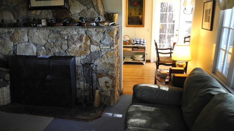 North Shore Cottage - Tahoe Park, California