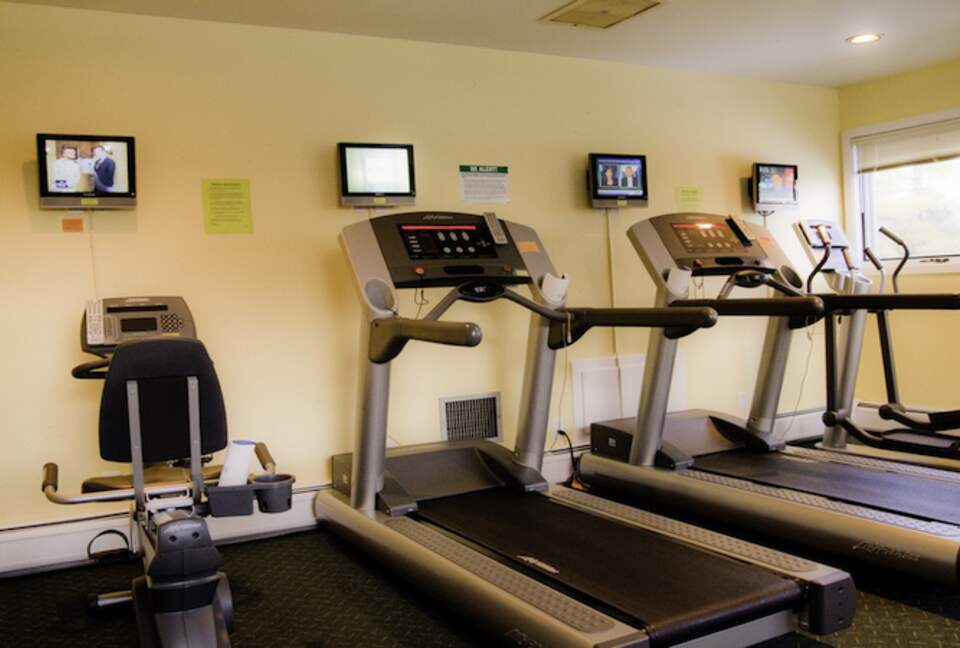 Contemporary Berkshires Retreat - Stockbridge, Massachusetts