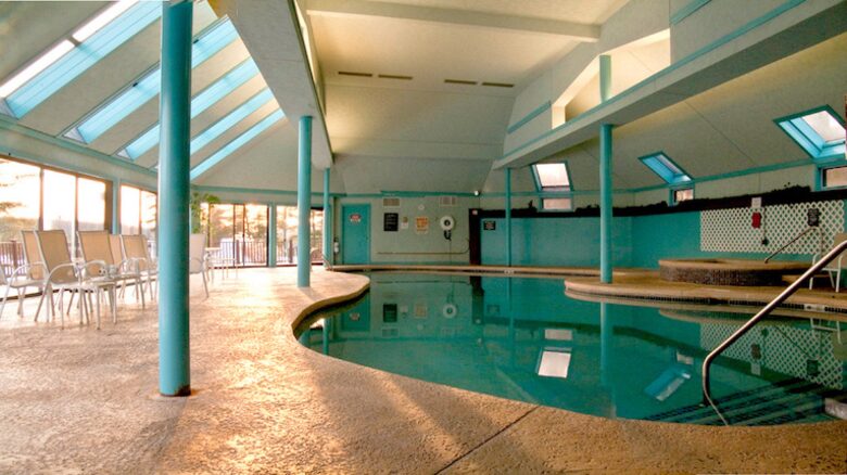 Contemporary Berkshires Retreat - Stockbridge, Massachusetts