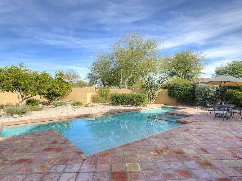 Scottsdale TPC Golf Getaway - Scottsdale, Arizona