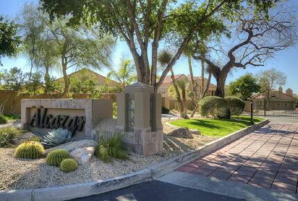 Scottsdale TPC Golf Getaway - Scottsdale, Arizona