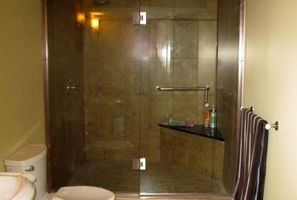 Luxury Home on the Sunny Shores of Lake Erie - PORT COLBORNE, Canada