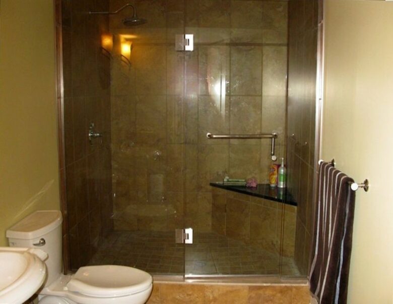 Luxury Home on the Sunny Shores of Lake Erie - PORT COLBORNE, Canada