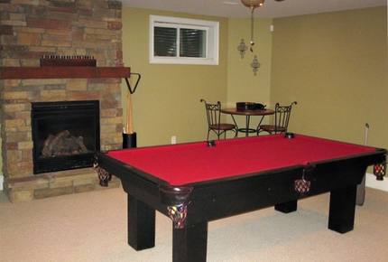 Luxury Home on the Sunny Shores of Lake Erie - PORT COLBORNE, Canada