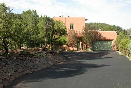 Valencia Ranch Mountain Home Near Santa Fe - Glorietta, New Mexico