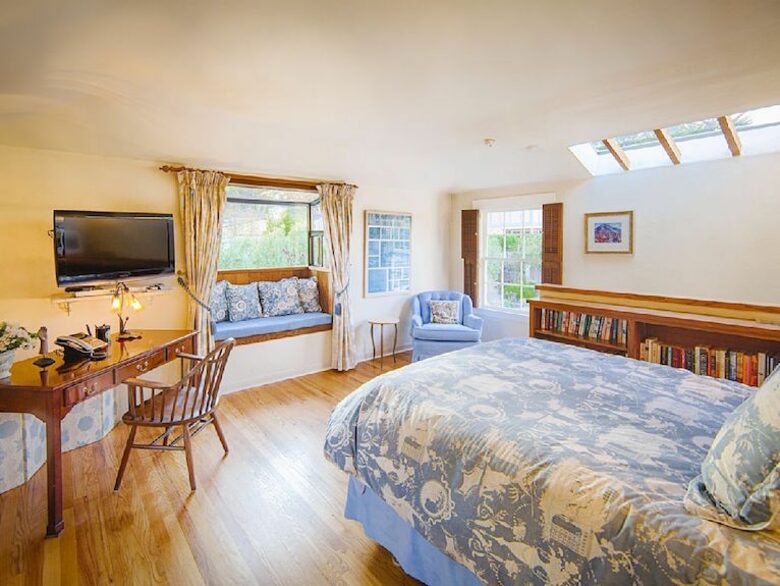 Carmel Point Charmer - Carmel, California