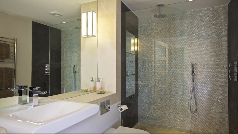 Woodwell - Salcombe, Devon, United Kingdom