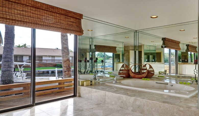 Boca Bay Tiki House - Boca Raton / Delray Beach, Florida