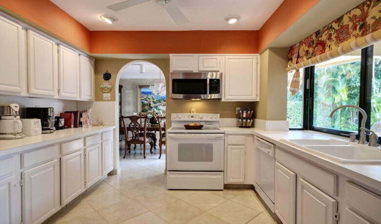 Boca Bay Tiki House - Boca Raton / Delray Beach, Florida