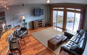 Watermen's Retreat - Lighthouse - Outer Banks - Waves, North Carolina